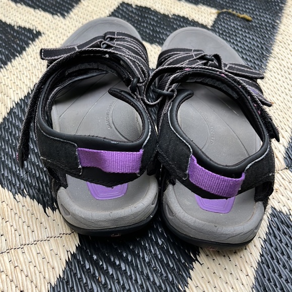 Teva strapped sandals - Picture 3 of 3